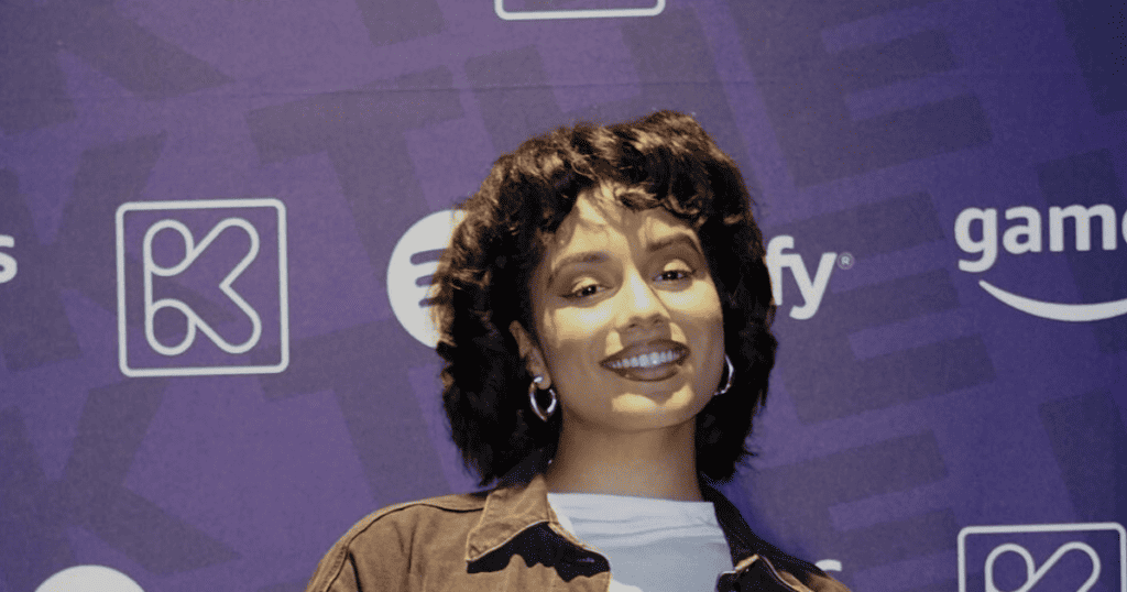 American Idol contestant Lee Vasi Web Pic Da Fixx ep 189