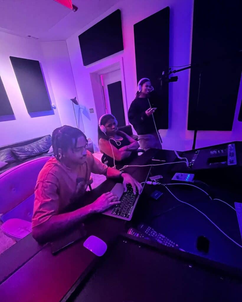 Melodic B alt pic 3 in studio (Church)