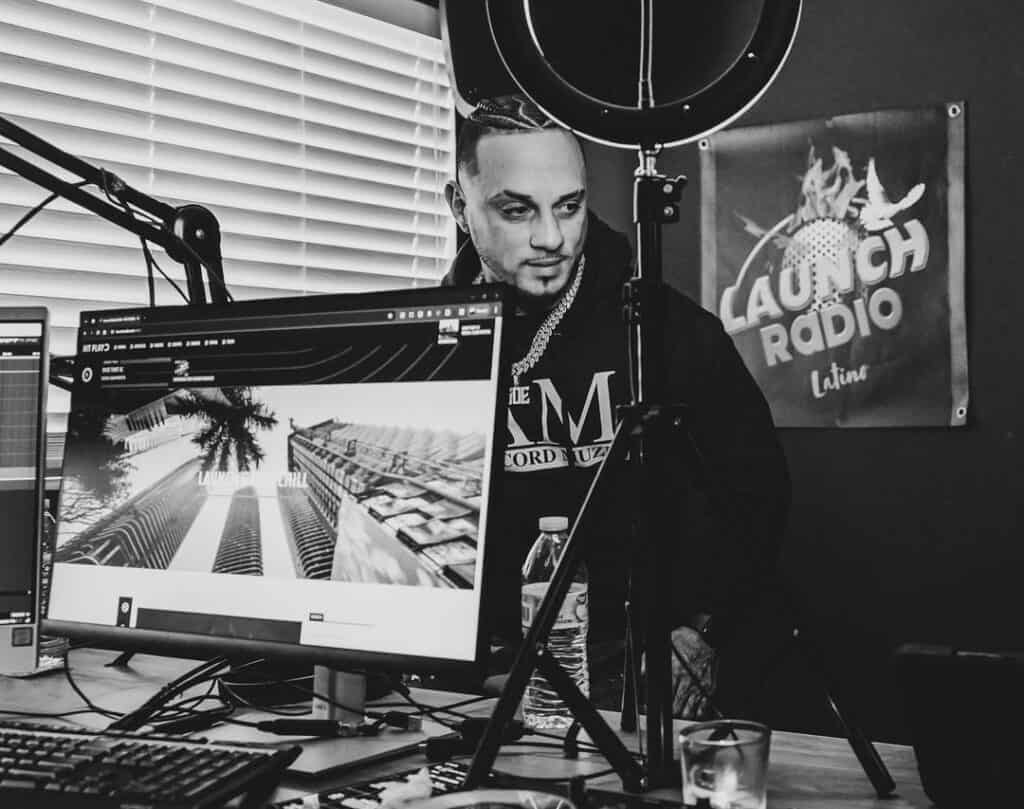Da Fixx Ep 225 Da Commissioner alt pic 3 in studio Hip Hop